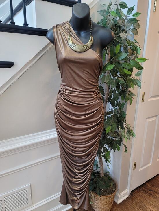 Fashion Nova Dresses & Skirts - Fashion Nova Bodycon Dress Women's Size Large Metallic Brown One Shoulder